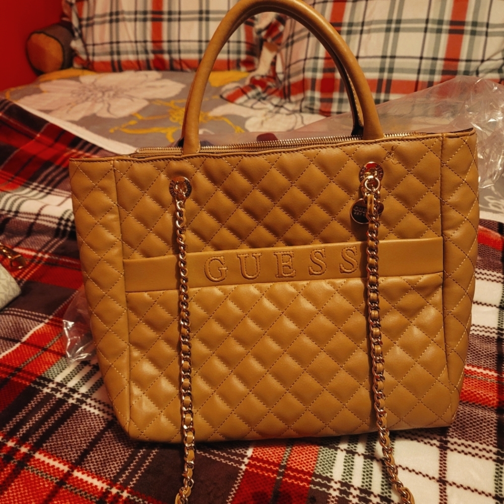 Guess purse